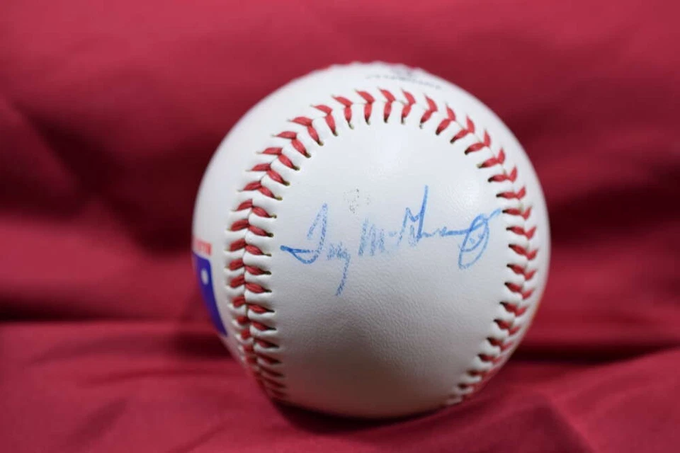 Autógrafo de béisbol firmado por Tug McGraw Foto 1 de 1