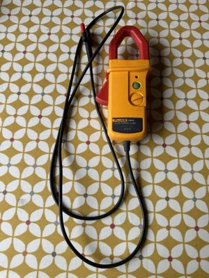 Fluke i1010 AC/DC Current Clamp - Image 1 of 3