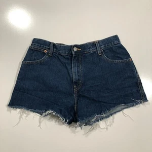 Levis 550 Relaxed Denim Shorts Medium Wash Denim Ladies 12  31 inch waist - Picture 1 of 7