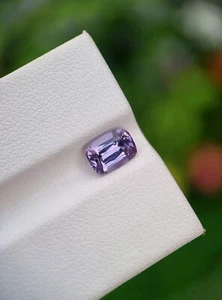 Piedra de espinela púrpura natural suelta facetada sin tratar de Afganistán - Imagen 1 de 4