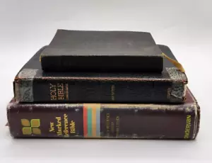 Vintage Bible Reference Lot of 3 Devotional Reference Concordance Written Notes - Foto 1 di 24