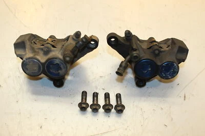 Juego de pinzas de freno delanteras derecha izquierda Yamaha YZF R6S 2007 13S-2580T-00-00 Foto 1 de 4