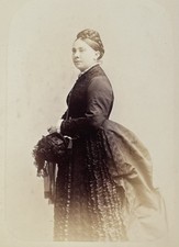 Cabinet Card of Mrs Chichetin by Mora of Broadway, New York