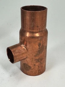 MUELLER Reducing Tee 1-1/2" x 1-1/4" x 3/4" CTS Solder Copper Sweat Fitting - Picture 1 of 8