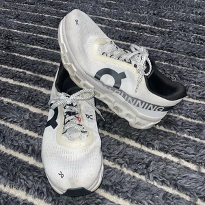 On Cloudmonster 2 Damen-Laufschuhe Größe 10,5 W weiß/frostfarben Schnürschuhe 3WE10112035 - Bild 1 von 7