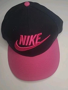 Neu schwarz Nike True Baseball Cap Hot Pink Bill Logo Snapback Unisex Erwachsene  - Bild 1 von 8