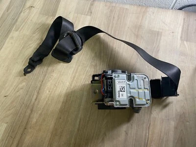 MERCEDES BENZ E320 CLS63 E63 OEM 07-09 FRONT LEFT DRIVE SIDE SEAT BELT RETRACTOR - Image 1 of 4