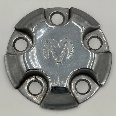 1 ONE 2002-2010 Dodge Ram 1500 tapa central cubierta cromada OEM 5HC16TRMAC ÚNICO Foto 1 de 4