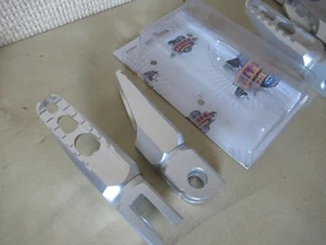 PYTHON MOTORCYCLE FOOTPEG - ROTATING ALLOY - GSXR600 GSXR750 HAYABUSA TL1000R ++ - Picture 1 of 5