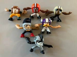 Lotto 6 Figurine Happy Meal 2013 NFL Rush Zone McDonald's Collezione - Foto 1 di 3