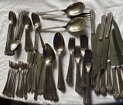 Cubiertos de plata Rogers Bros Viandi 1847 93 piezas servicio para 10 Foto 1 de 4