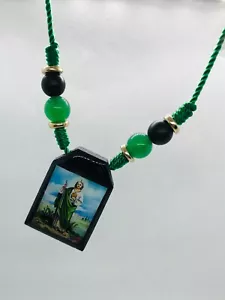 Escapulario San Judas Tadeo bolas negras mate ónix y piedra jade hecho a mano - Imagen 1 de 7