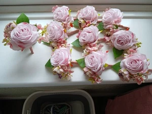 BUTTON HOLES PINK FLORAL X 10 - Picture 1 of 1
