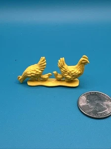 CHICKEN MINIATURE Yellow Chicks Baby Chicks Chicken - Picture 1 of 4