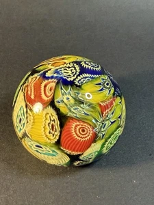 Kleiner schöner 2" Murano Millefiori Briefbeschwerer - Bild 1 von 14