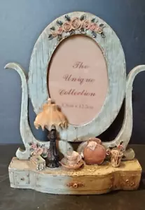 The Unique Collection Picture Frame - Picture 1 of 2