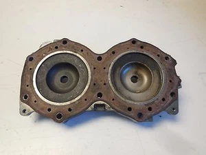Culata V2 Yamaha Wave Raider 700 DLX 1995 62T-11111-00-94 - Imagen 1 de 4