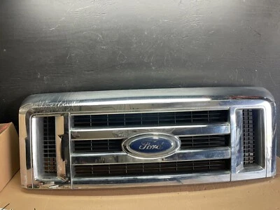 Parrilla cromada superior delantera Ford Econoline E150 E250 2008-2014 OEM M6345 DG Foto 1 de 4