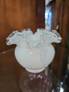 Fenton silver crest 4" double crimped vase Excellent - Picture 1 of 11