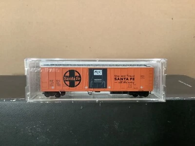 Santa Fe N Scale 51' 3-3/4" Rib Side Mechanical Reefer MTL #70070 Road #1796 - Image 1 of 4