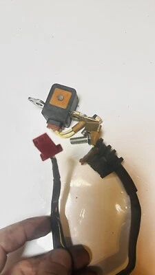 2002 Honda 98-09 Interceptor 800 VFR800 ENGINE MOTOR COIL PICKUP PULSE PULSER - Image 1 of 4