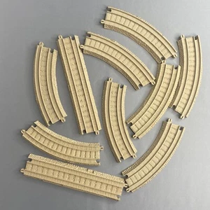 Trackmaster Beige Track Oval Bundle Thomas and Friends - Picture 1 of 3