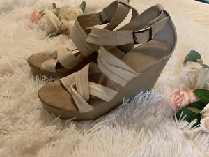 cathy jean platform sandals