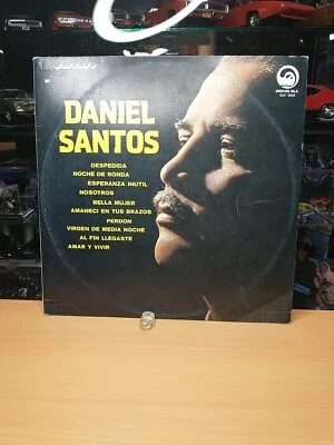 DANIEL SANTOS -Lo Mejor De- Vinyl LP  - Image 1 of 4