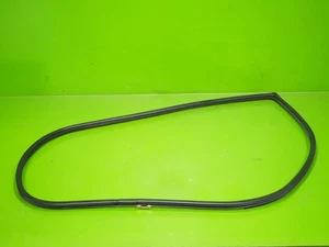 01-05 IS300 OEM driver left front door chassis jamb rubber weather strip seal - Foto 1 di 2