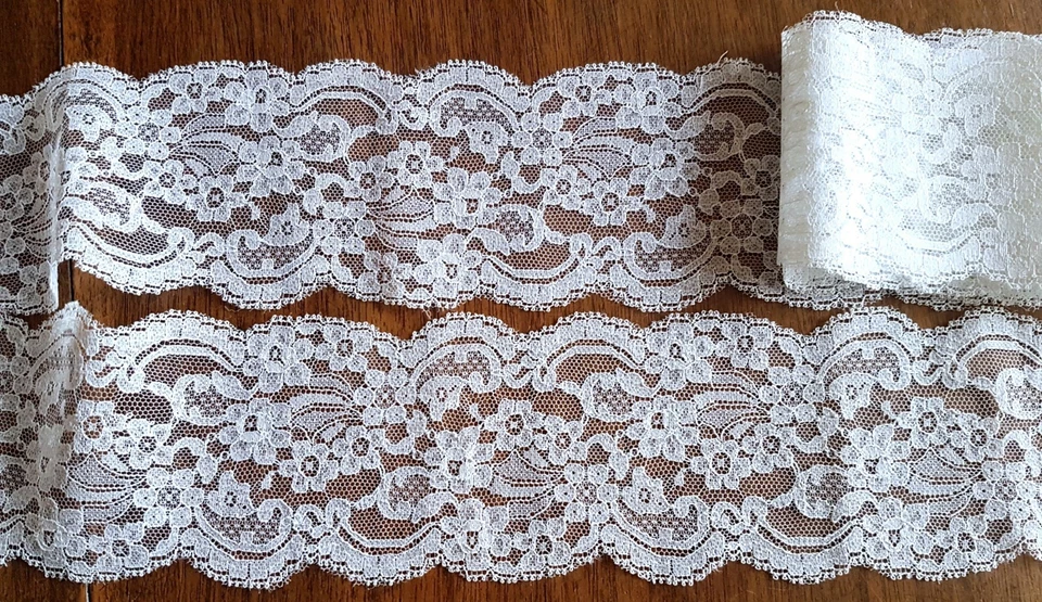 DENTELLE - fine  - 200 cm x 9 cm - Photo 1/2