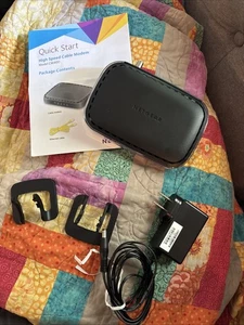 Netgear Cable Modem CM400 Used Attachable Feet And Power Adapter Included - Picture 1 of 6