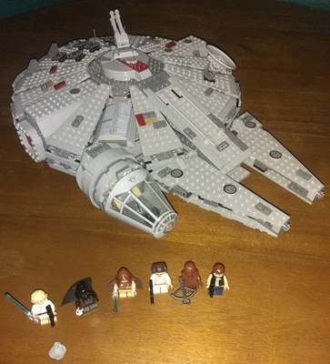 Used LEGO Star Wars Millennium Falcon #7965 2011 with no box or instructions     - Image 1 of 4