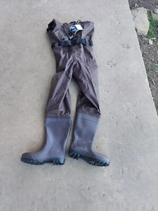 Bootfoot Hisea chest waders size 6 - Picture 1 of 12