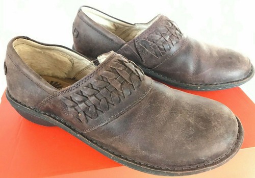 UGG Australia Anila 1005427 UGGpura pelle marrone scarpe slip on donna US 9