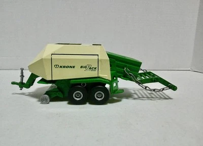 Siku 1/32 Krone Big Pack baler. No box. - Image 1 of 4