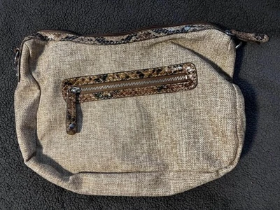 Bolso de Mano Pequeño London Fog Gallardo Caqui Falta Correa Usado Bonito Limpio Foto 1 de 4