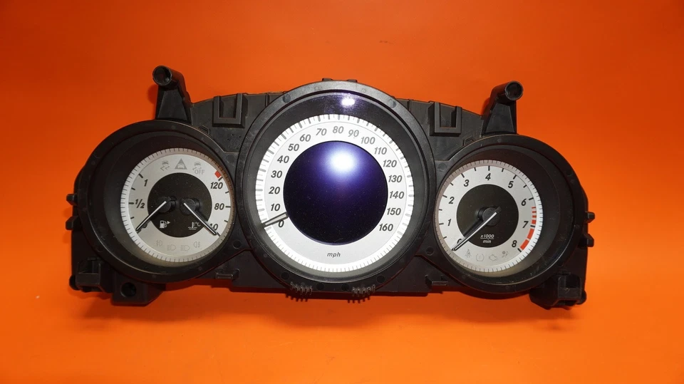 MERCEDES BENZ C250 VELOCÍMETRO CLÚSTER 2012 2013 2014 A2049003908 OEM Foto 1 de 4