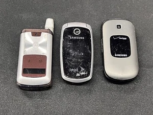 Mixed lot of 3 Flip Phones - Picture 1 of 16