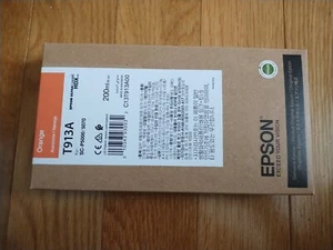 2021 ORIGINALE EPSON T913A INCHIOSTRO ARANCIONE SURECOLOR SC-P5000 SC-P5070 SIGILLATO IN FABBRICA - Foto 1 di 1