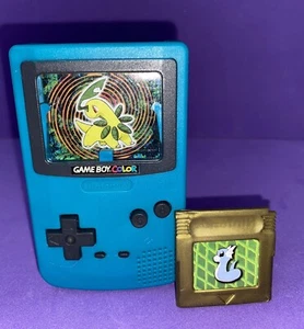 Vintage 2000 Burger King Nintendo Game Boy Color Pokémon Bayleaf mit Gold Cartridge - Bild 1 von 2