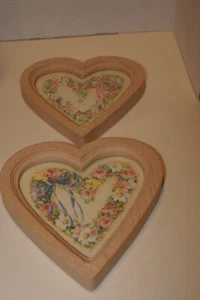 2 FRAMES Homco 1770 Heart Frames w Floral Ribbon Bow Bouquet Plastic Pink USA - Picture 1 of 4