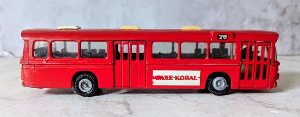 Tekno 851 Scania CR-76 Red Bus Coach Die Cast Made In Denmark  — 第 1/4 张图片