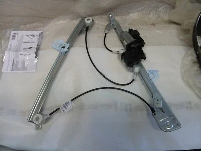 GENUINE RENAULT MEGANE DRIVERS SIDE (RIGHT) FRONT DOOR WINDOW REGULATOR 2002-08 - Image 1 of 4