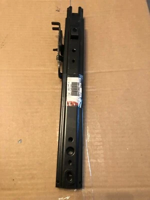 fiat idea 2008-2012 front seat rail.nos.p/n 0047302145. - Изображение 1 из 2