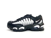 nike tailwind trainers