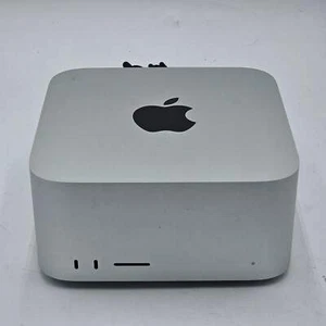 Apple Mac Studio M1 Max 2022 32 GB RAM 1 TB argento - Foto 1 di 3
