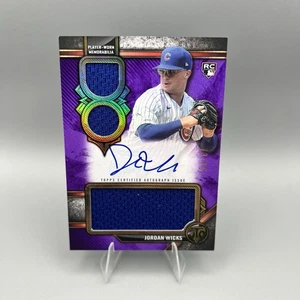 2024 Topps Triple Threads #RAR-JWI Rookie Autograph Relics Jordan Wicks /75 (RC) - Picture 1 of 2