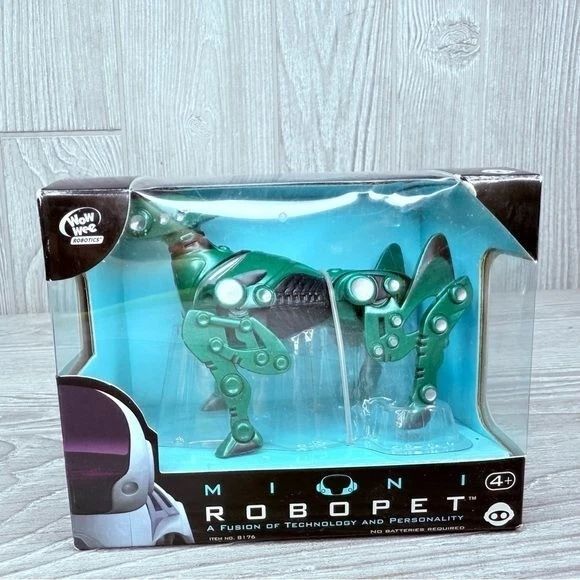 WowWee Robotics Mini Robopet #8176 2005