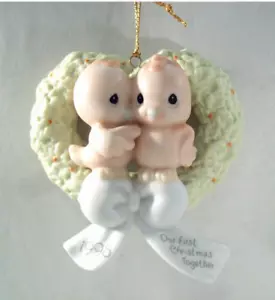 1995 Love Birds Enesco Precious Moments Our First Christmas Together Ornamento - Imagen 1 de 3