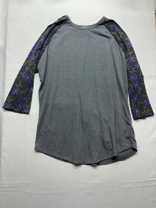 Camisa Top Manga Larga LuLaRoe Talla XL Gris Con Mangas Estampado Floral - Imagen 1 de 5